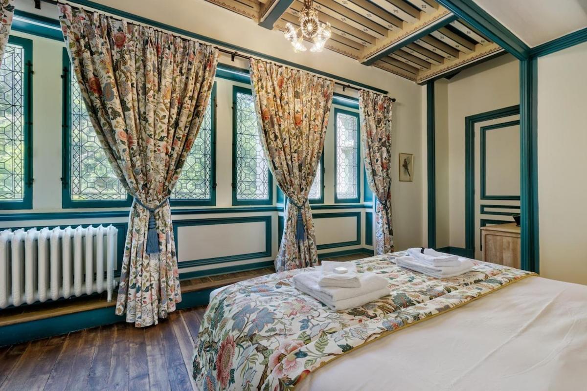 Kasteliades, Chateau De Burnand エクステリア 写真